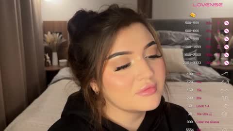 Ri online show from November 19, 9:15 pm