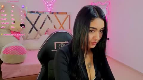 Snapshot of moonshine_tay chatting on September 17, 7:48 pm Moon online show from September 17, 7:48 pm