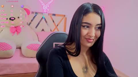 Snapshot of moonshine_tay chatting on September 18, 7:38 pm Moon online show from September 18, 7:38 pm