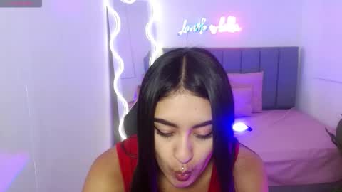 Snapshot of moonshine_tay chatting on September 20, 11:55 am Moon online show from September 20, 11:55 am