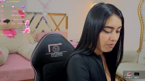 Snapshot of moonshine_tay chatting on September 22, 7:38 pm Moon online show from September 22, 7:38 pm