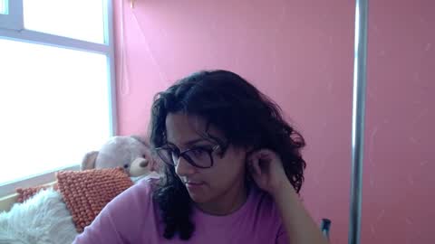 Snapshot of mora_haze chatting on January 9, 8:44 pm Mora Haze 3 online show from January 9, 8:44 pm