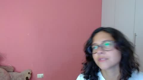 Snapshot of mora_haze chatting on January 24, 1:24 am Mora Haze 3 online show from January 24, 1:24 am