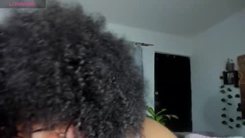 Snapshot of moradaniels chatting on February 4, 5:31 am online show from February 4, 5:31 am