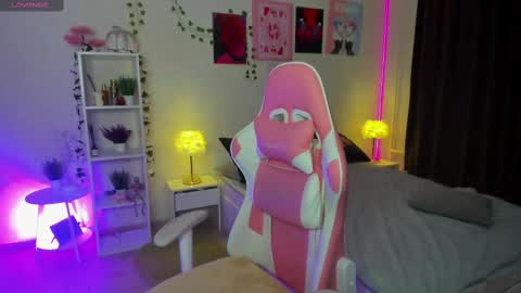 Snapshot of moranakit chatting on March 2, 7:21 am Morana Mayer online show from March 2, 7:21 am