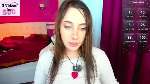 Snapshot of moranakit chatting on November 11, 8:25 am Morana Mayer online show from November 11, 8:25 am