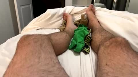 Me online show from April 14, 12:00 pm