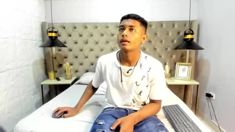 Mmorenito online show from October 30, 7:36 pm