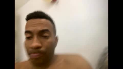 Snapshot of moreno_23_cm chatting on March 2, 2:47 am moreno_23_cm online show from March 2, 2:47 am