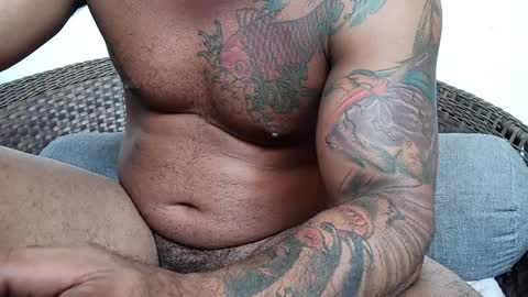 Snapshot of moreno_lutador chatting on December 25, 12:15 pm John john online show from December 25, 12:15 pm