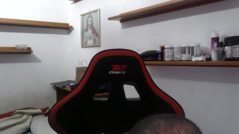 Snapshot of morenoch19 chatting on March 9, 9:25 pm alejo online show from March 9, 9:25 pm