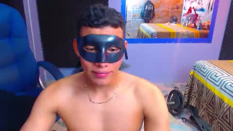 Snapshot of morenofullhot chatting on December 5, 8:44 pm MorenoFullHot online show from December 5, 8:44 pm