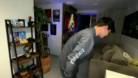   online show from April 26, 11:57 pm