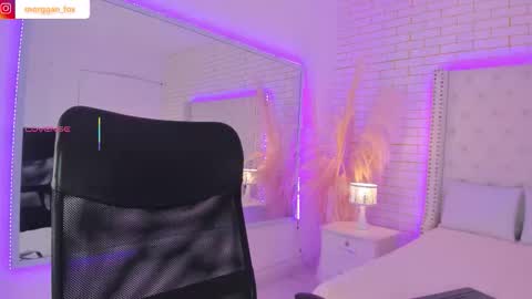 Snapshot of morggan_fx chatting on September 18, 2:57 am Morggan Castle online show from September 18, 2:57 am