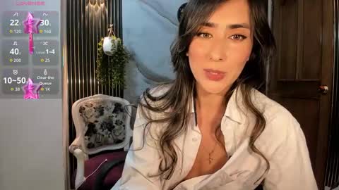 Moriah online show from March 25, 7:31 pm