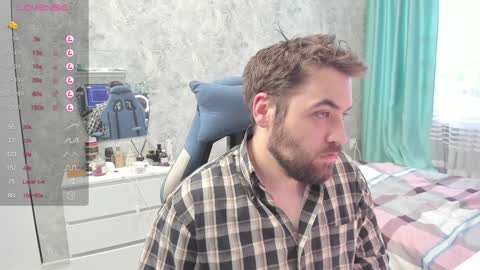 Snapshot of morlaios chatting on December 12, 10:45 am Morl online show from December 12, 10:45 am
