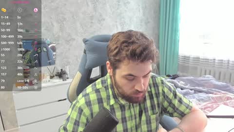 Snapshot of morlaios chatting on December 17, 8:34 am Morl online show from December 17, 8:34 am