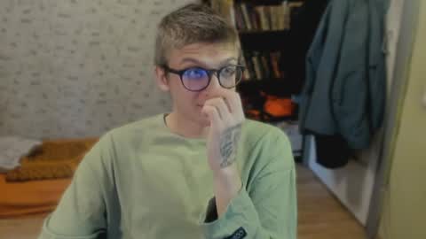 Snapshot of mortywithlove chatting on May 7, 11:15 am Morty online show from May 7, 11:15 am