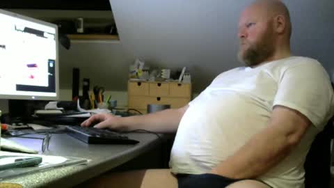 Snapshot of mossler chatting on December 25, 5:05 pm Martin online show from December 25, 5:05 pm