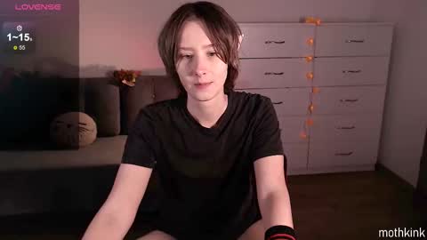 Snapshot of mothkink chatting on October 14, 5:47 pm mothkink Moth - online show from October 14, 5:47 pm