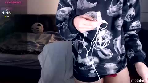 Snapshot of mothkink chatting on November 12, 5:46 pm mothkink Moth - online show from November 12, 5:46 pm