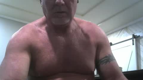 Snapshot of motorguy08 chatting on December 21, 4:52 am motorguy08 online show from December 21, 4:52 am