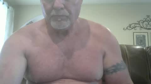 Snapshot of motorguy08 chatting on October 1, 9:32 pm motorguy08 online show from October 1, 9:32 pm