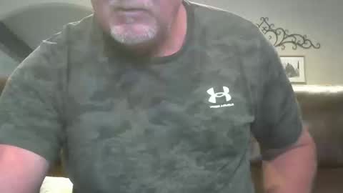 Snapshot of motorguy08 chatting on October 16, 2:40 pm motorguy08 online show from October 16, 2:40 pm