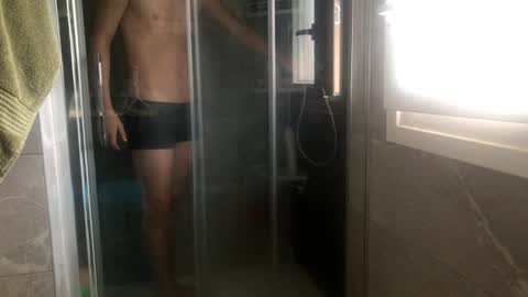 Snapshot of mougly_426 chatting on July 16, 6:25 pm mougly_426 online show from July 16, 6:25 pm