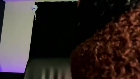 Snapshot of mount_vesuvius chatting on September 23, 1:58 pm mount_vesuvius online show from September 23, 1:58 pm