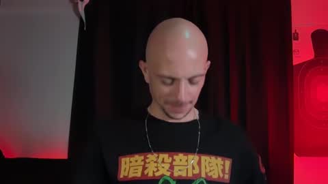 Snapshot of mount_vesuvius chatting on October 6, 5:38 am mount_vesuvius online show from October 6, 5:38 am