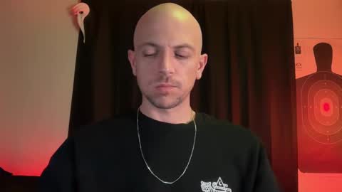 Snapshot of mount_vesuvius chatting on October 9, 7:50 am mount_vesuvius online show from October 9, 7:50 am