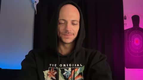 Snapshot of mount_vesuvius chatting on October 12, 5:39 am mount_vesuvius online show from October 12, 5:39 am