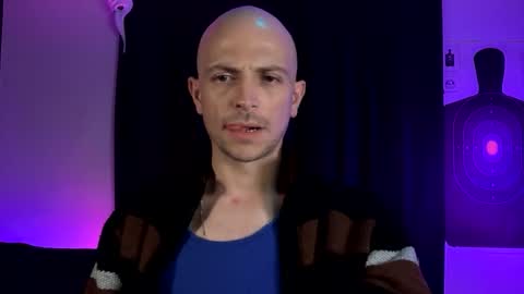 Snapshot of mount_vesuvius chatting on October 18, 6:08 pm mount_vesuvius online show from October 18, 6:08 pm