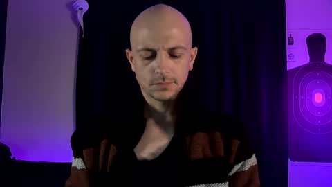 Snapshot of mount_vesuvius chatting on October 22, 5:34 pm mount_vesuvius online show from October 22, 5:34 pm