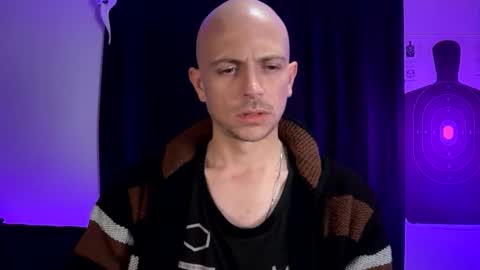 Snapshot of mount_vesuvius chatting on October 23, 11:35 pm mount_vesuvius online show from October 23, 11:35 pm