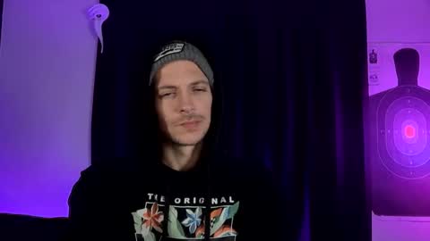 Snapshot of mount_vesuvius chatting on October 29, 6:48 am mount_vesuvius online show from October 29, 6:48 am