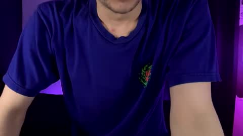 Snapshot of mount_vesuvius chatting on October 29, 6:53 pm mount_vesuvius online show from October 29, 6:53 pm