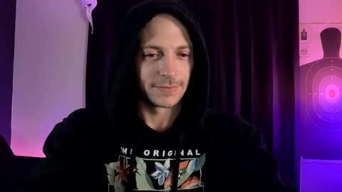 Snapshot of mount_vesuvius chatting on November 17, 4:29 am mount_vesuvius online show from November 17, 4:29 am