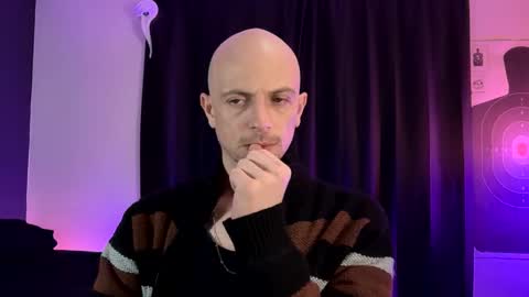 Snapshot of mount_vesuvius chatting on November 18, 10:25 pm mount_vesuvius online show from November 18, 10:25 pm