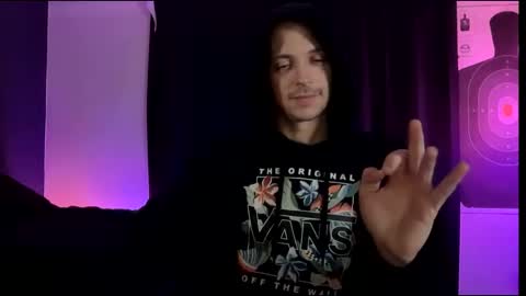 Snapshot of mount_vesuvius chatting on December 2, 6:25 pm mount_vesuvius online show from December 2, 6:25 pm