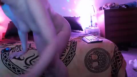 mountainbeauty online show from December 24, 8:22 am