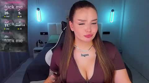 Snapshot of mousemother chatting on November 15, 9:28 am Carolina online show from November 15, 9:28 am