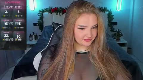 Snapshot of mousemother chatting on December 4, 1:53 pm Carolina online show from December 4, 1:53 pm