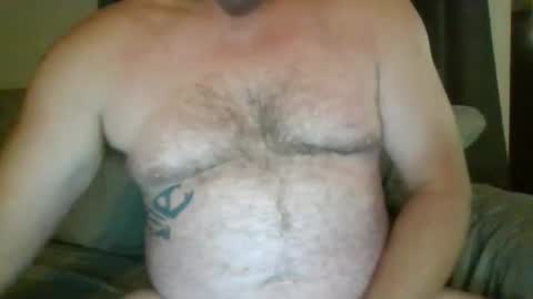 Snapshot of mr1bucket chatting on October 8, 1:03 am mr1bucket online show from October 8, 1:03 am