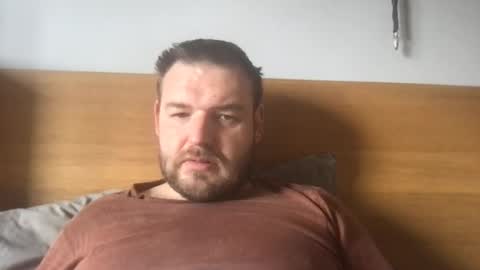 Snapshot of mr834565 chatting on April 21, 10:10 am mr834565 online show from April 21, 10:10 am