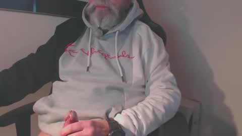 Snapshot of mr_boombastic2021 chatting on January 10, 11:43 am mr_boombastic2021 online show from January 10, 11:43 am