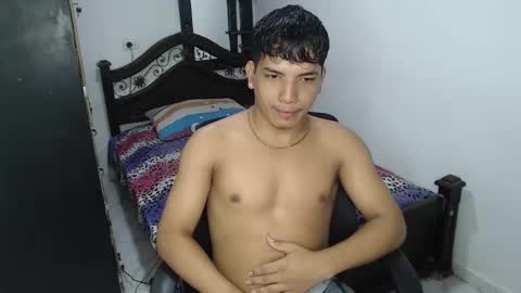 Snapshot of mr_cock_28 chatting on February 1, 5:39 am mr_cock_28 online show from February 1, 5:39 am