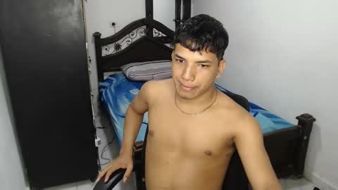 Snapshot of mr_cock_28 chatting on February 13, 5:37 am mr_cock_28 online show from February 13, 5:37 am