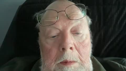 Snapshot of mr_frasier chatting on February 19, 9:58 pm Jess online show from February 19, 9:58 pm